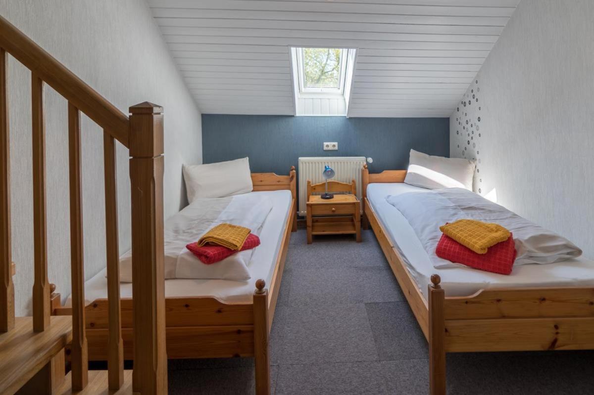 Appartamento Friesenhof Janssen - Urlaub Auf Dem Bauernhof Neuharlingersiel Esterno foto