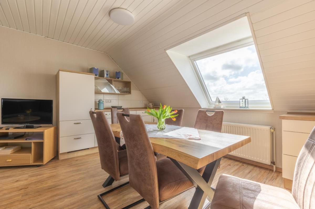 Appartamento Friesenhof Janssen - Urlaub Auf Dem Bauernhof Neuharlingersiel Esterno foto